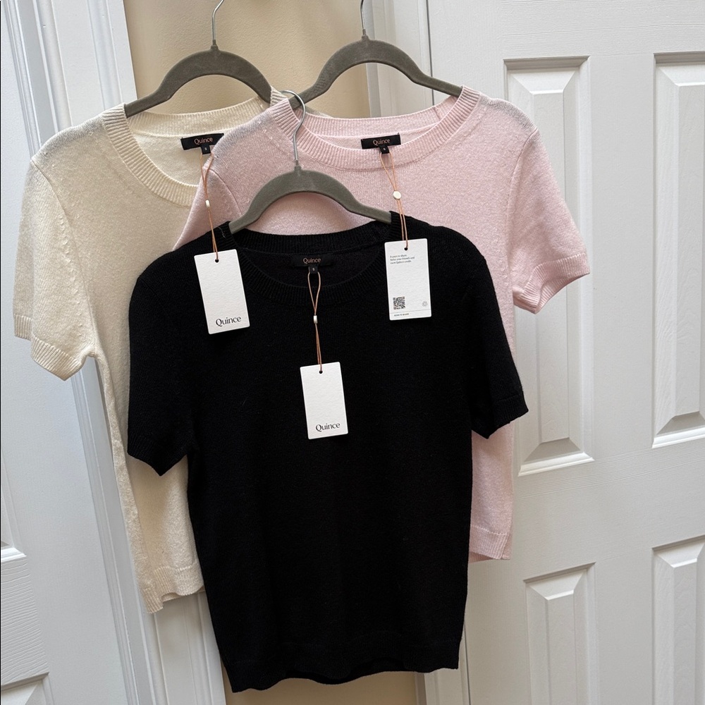 Quince Bundle
Of three Cashmere Tees - Black, Pink, Cream